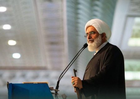 ترویج بی‌حیایی و هرزگی، راه میانبر جریان شیطانی برای تضعیف خانواده است
